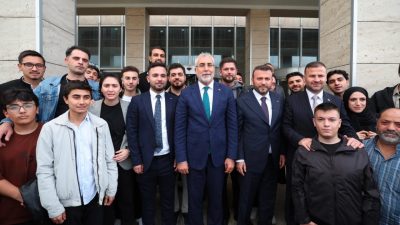 Bakan Işıkhan: Şehirlerimizin istihdamıyla ekonomimiz de güçlenecek Çalışma ve Sosyal Güvenlik Bakanı Vedat Işıkhan, Arnavutköy Belediyesi İstihdam