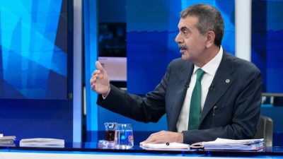 Milli Eğitim Bakanı Yusuf Tekin, resmi okullarda görev yapan öğretmenlerin