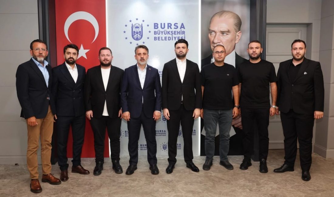 Bursa Büyükşehir’den Bursaspor’a büyük destek Bursa Büyükşehir Belediye Başkan Vekili Şahin Biba, Süper Lig yolunda