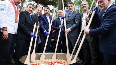 Bursa Büyükşehir Belediyesi’nin bu yıl ‘Fetheden Lezzetler’ temasıyla düzenlediği Uluslararası