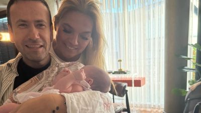 Demet Akalın ve Özgür Aras, Berkay ile Özlem Ada Şahin’in