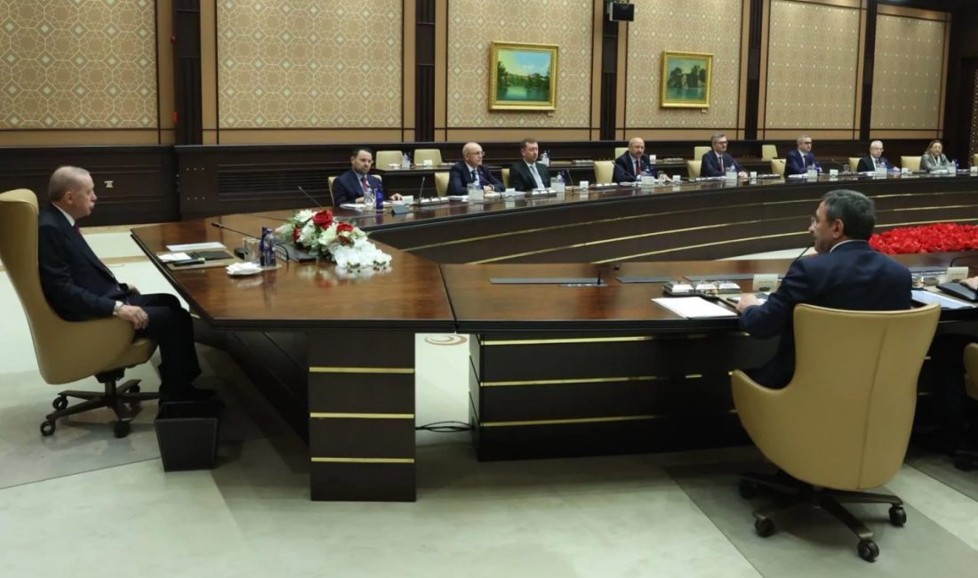 Fon tasfiyesi için “Fon Koordinasyon Kurulu” kuruldu Cumhurbaşkanı Erdoğan başkanlığında yapılan eşgüdüm toplantısında, sermaye piyasalarındaki gelişmeler ve