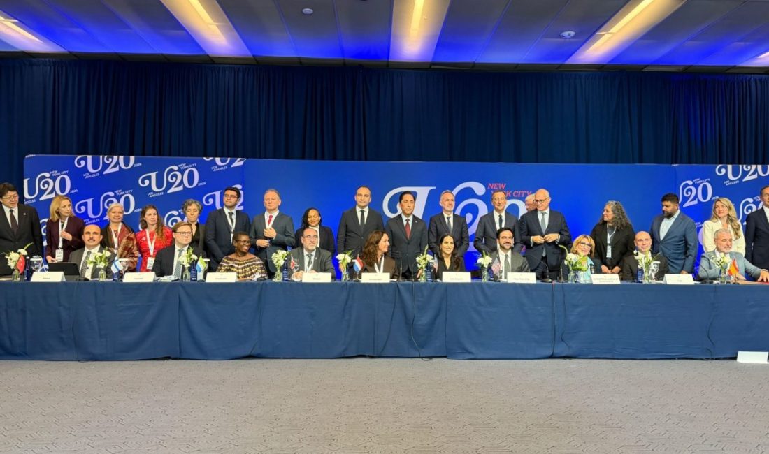 Konya’da Başkan Altay’dan dünya belediyelerine COP31 çağrısı Dünya Belediyeler Birliği ve Konya Büyükşehir Belediye Başkanı, COP31 Yerel