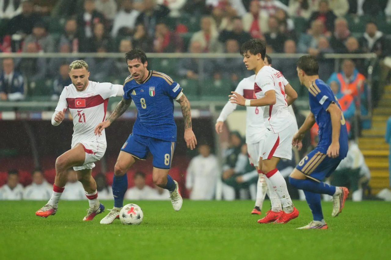 Milliler, Bursa’da İtalya’ya 4-1 mağlup oldu A Milli Takım, Bursa’da İtalya’ya 4-1 mağlup oldu. UEFA Uluslar