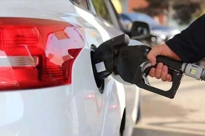 Motorinde yine yeni zam beklentisi… Litresi 100 lirayı aşabilir! 15 Eylül’de yapılan 6,59 TL’lik artışın ardından motorine 16 Eylül
