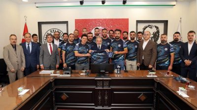 İncesu Dragon Festivali’nde dereceye giren Kayseri Talas Belediyesi Boat Takımı,