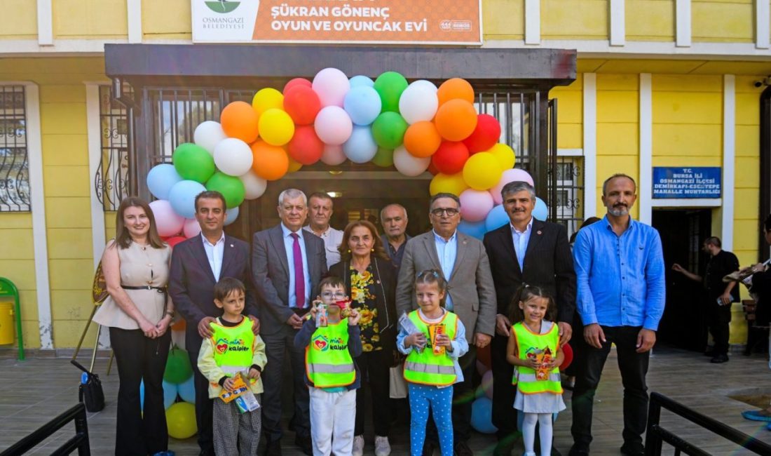 Osmangazi Belediyesi’nden geleceğe oyunla dokunan proje Bursa'da Osmangazi Belediyesi, çocukların hayal dünyasını zenginleştirecek, oyunla öğrenmenin ve