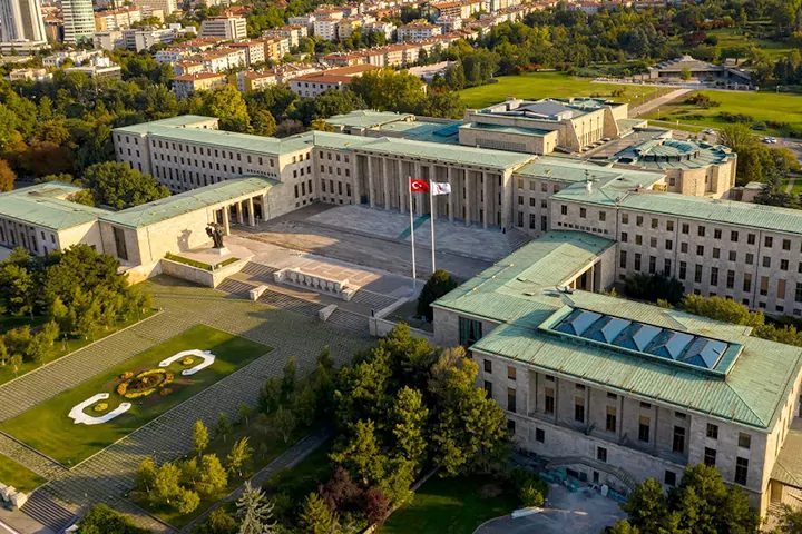 TBMM’den ‘milletvekili danışmanlarına sağlık kontrolü’ açıklaması TBMM Genel Sekreterliği, milletvekili danışmanlarına yönelik sağlık kontrollerinin özel bir