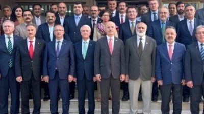 Türkiye ile Pakistan arasında üniversiteler arası iş birliği güçleniyor YÖK Başkanı Erol Özvar başkanlığındaki heyetin Pakistan ziyareti kapsamında, Türk