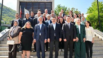 Bursa'da Yıldırım Belediye Başkanı Oktay Yılmaz, Yıldırım Belediyesi Gelirler Müdürlüğü’nü
