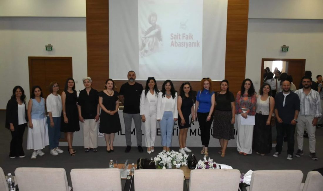 Anadolu Mektebi Yazar Okumaları yeni döneme kapı açıyor Prof. Dr. Sami Güçlü öncülüğünde başlatılan Anadolu Mektebi Yazar Okumaları