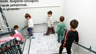 Afetlere karşı hazırlıklı bir toplumun temelinin bilinçli nesillerle atılacağı anlayışıyla