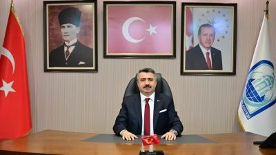 Hayata geçirdiği çalışmalarla Bursa’nın kültür-sanat hayatına canlılık getirirken, kent tarihine