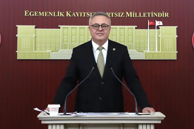 CHP’li Karaoba’dan YHT tepkisi! CHP Uşak Milletvekili Ali Karaoba, Ankara-İzmir YHT hattının ve Uşak