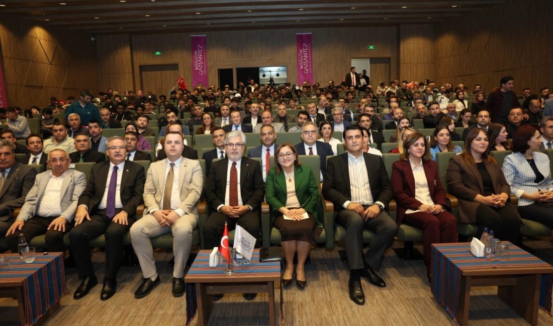 Gaziantep’te müze temelli tarih eğitimi konferansı Gaziantep Büyükşehir Belediyesi ile İl Millî Eğitim Müdürlüğünün iş birliğinde