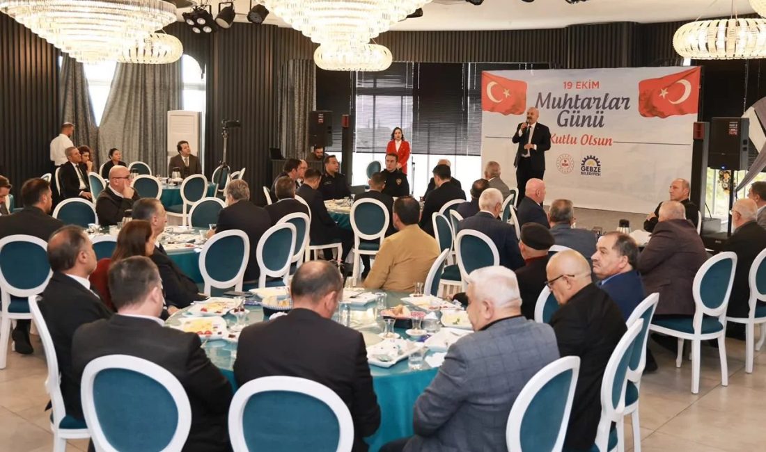 Gebze’de Muhtarlar Günü buluşması Gebze Belediye Başkanı Zinnur Büyükgöz ve Gebze Kaymakamı Mehmet Ali