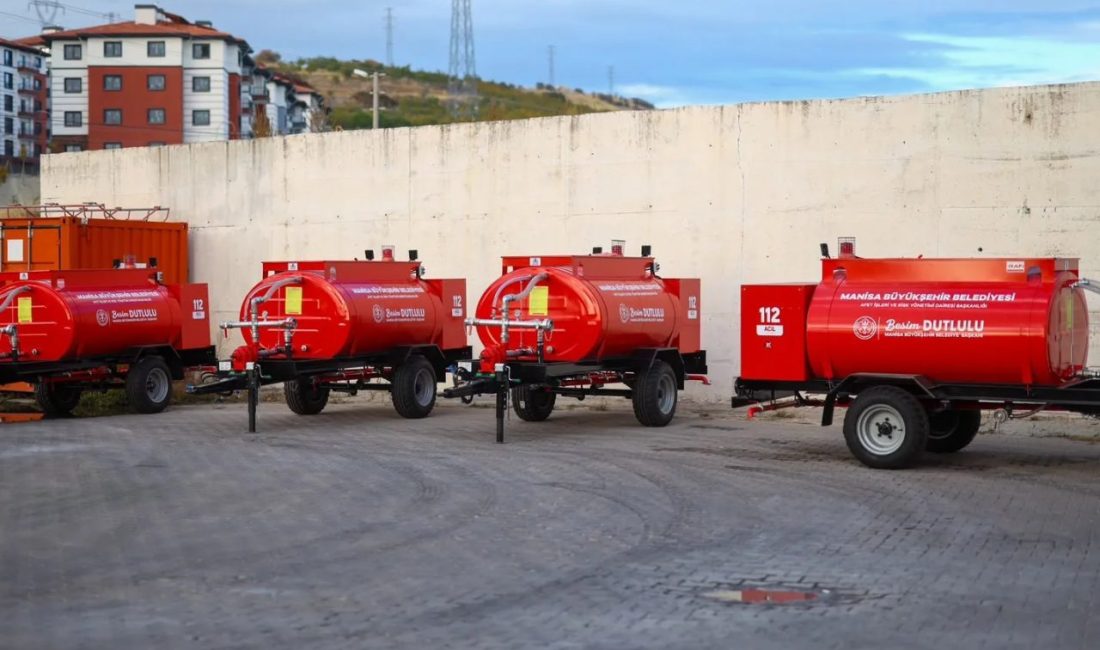 Manisa Demirci’de yangınlara karşı tanker desteği Manisa Büyükşehir Belediye Başkanı Besim Dutlulu, Demirci'de 342 üreticiye tohum