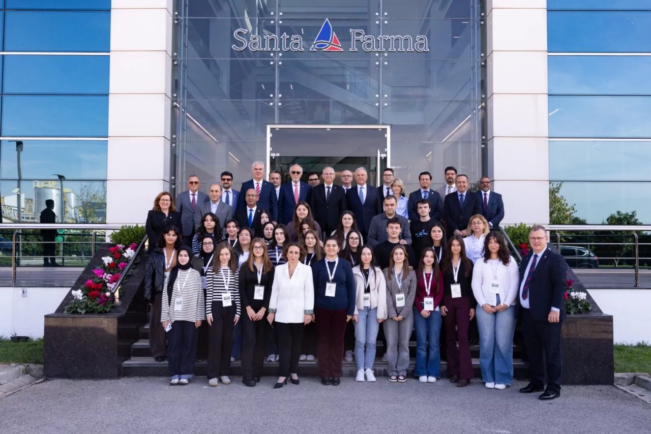 Santa Farma İlaç ve Kocaeli Üniversitesi iş birliğiyle Türkiye'nin ilk